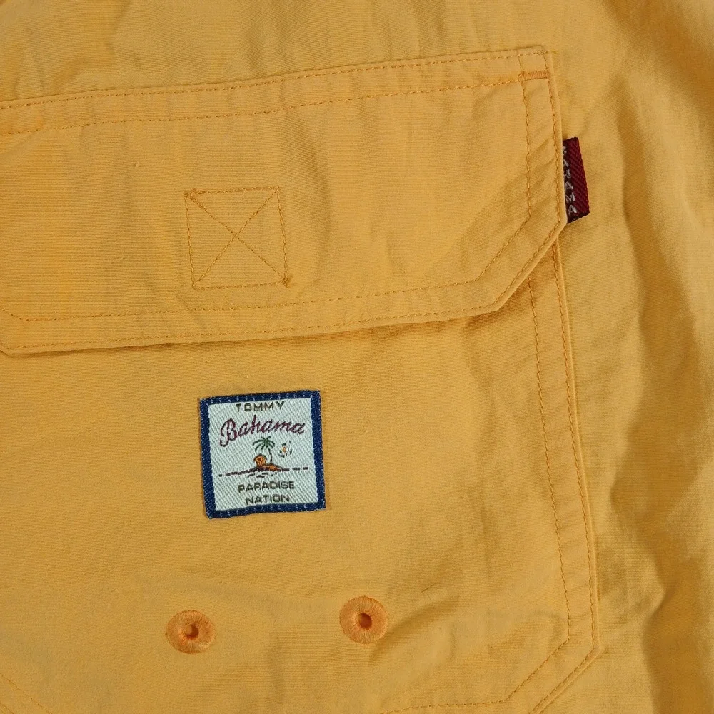 Tommy Bahama dive into